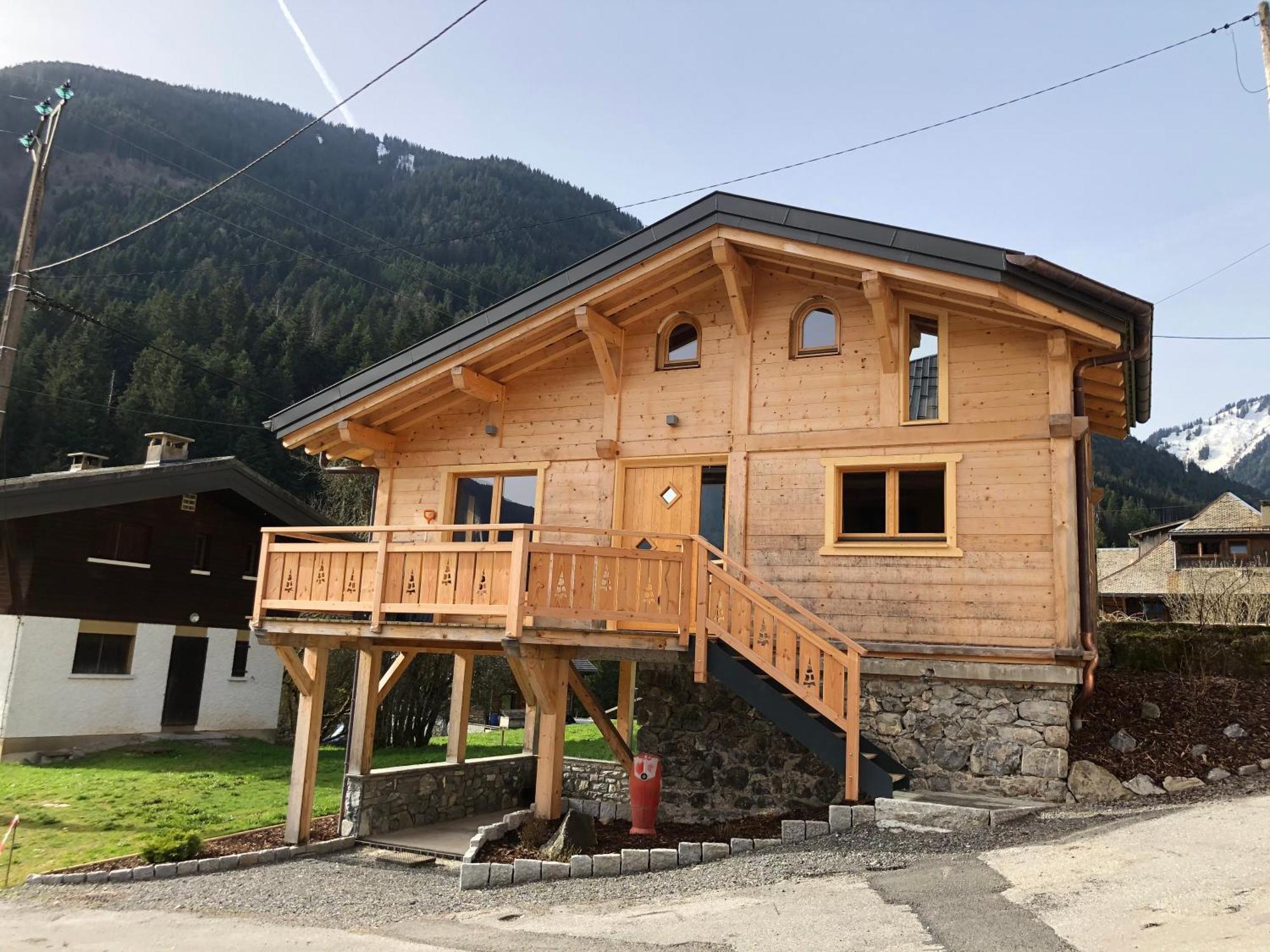 Chalet Cosy Et Moderne Vue Montagnes Seytroux Экстерьер фото